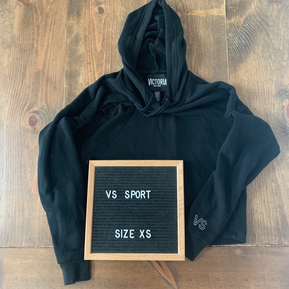 Victoria Sport Cropped Hoodie